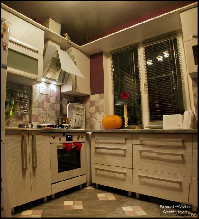Как правильно выбрать обои для маленькой кухни: практические советы, 100+ реальных фото примеров